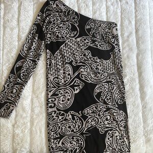 Chic One-Shoulder Black and Cream Midi Dress